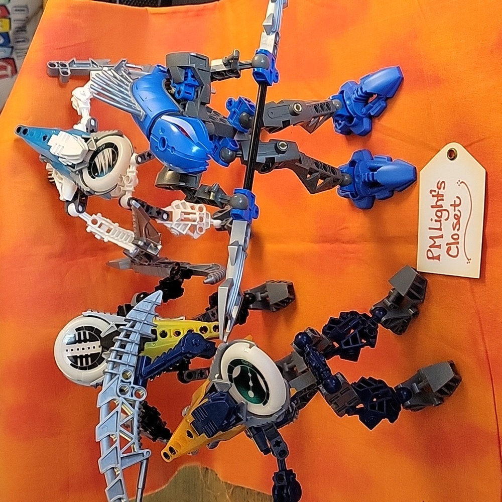 Lego Bionicle Bundle of 4 Sets 8590 8615 8618 8619 Retired